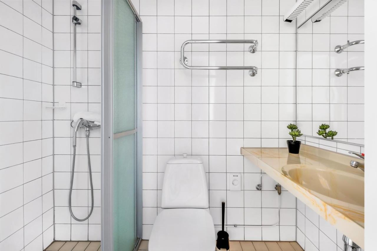 Hiisi Hotel Lohja Buitenkant foto